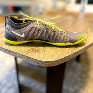 NWOT Nike tennis shoes